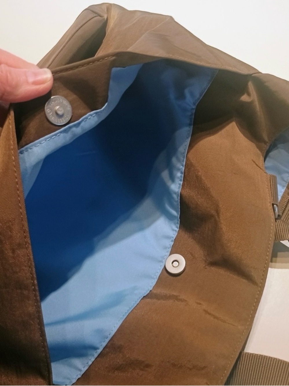 Baggallini Brown Nylon Laptop Tote with Front Zip - Picture 7 of 8